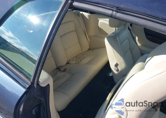 1C3EL65R42N302053: 40959156