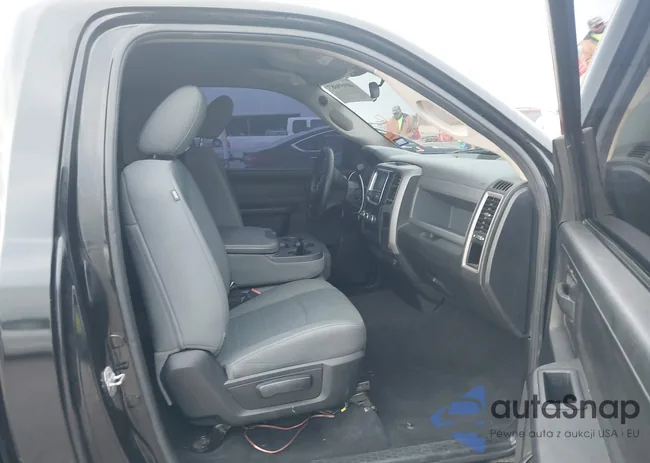 3C6JR6AT0EG290157: 40959687