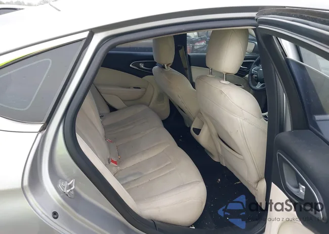 1C3CCCAB4FN625975: 40960821