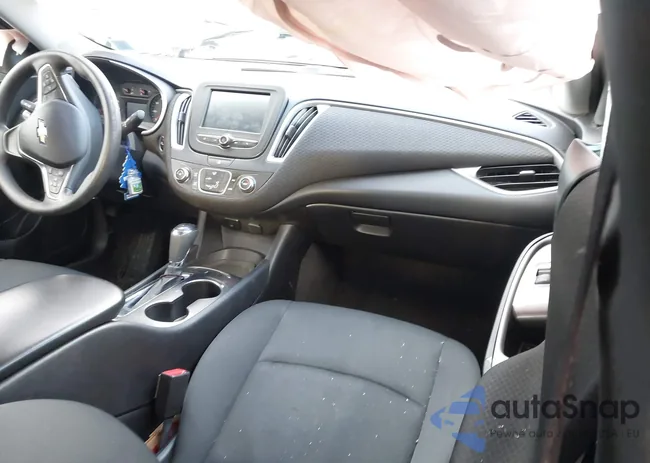 1G1ZB5ST9GF326627: 40965081