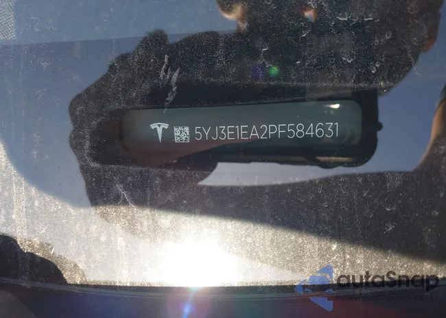 5YJ3E1EA2PF584631: 40965289