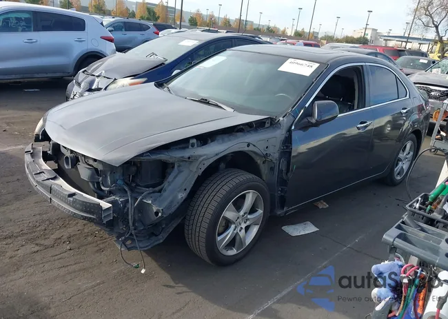 JH4CU2F41DC003693: 40966748