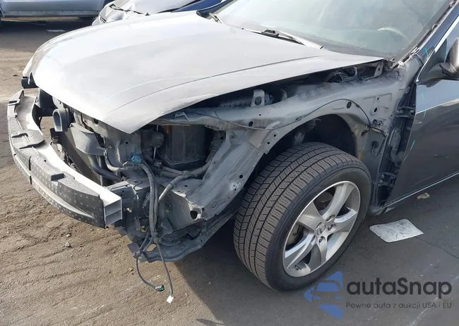 JH4CU2F41DC003693: 40966748