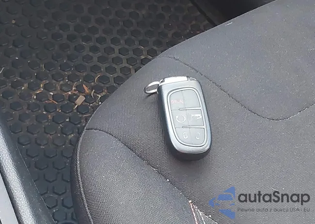 1C4PJMCS0HW525617: 40967803