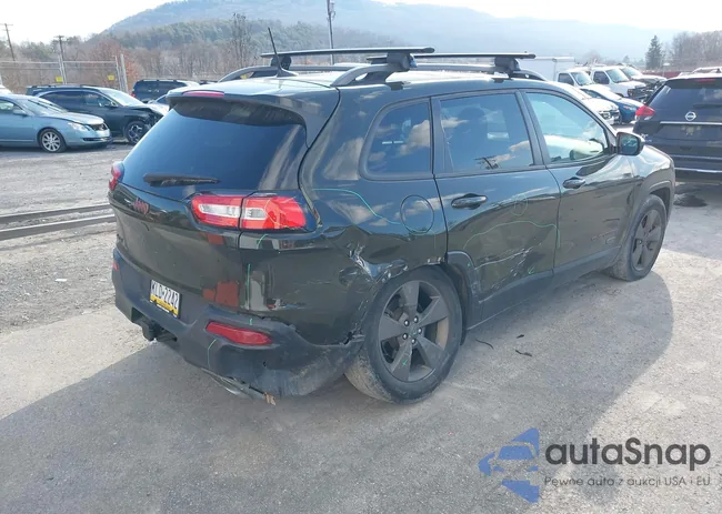 1C4PJMCS0HW525617: 40967803