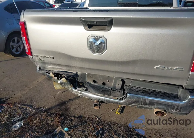 1C6SRFFT4PN628327: 40971949