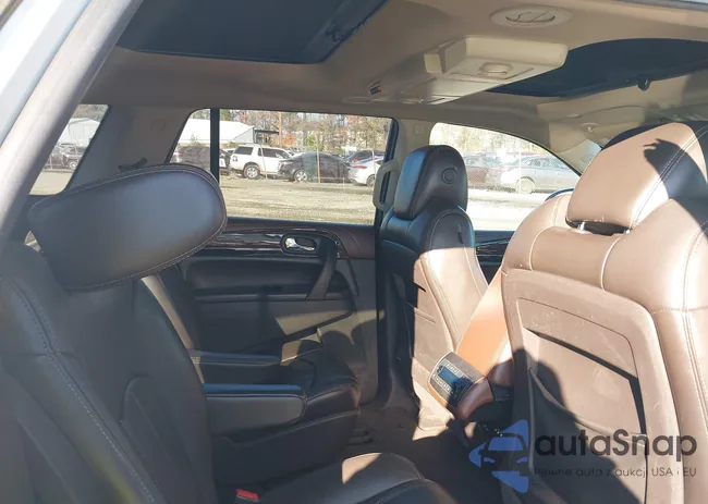 5GAKRDKD2DJ227228: 40973798