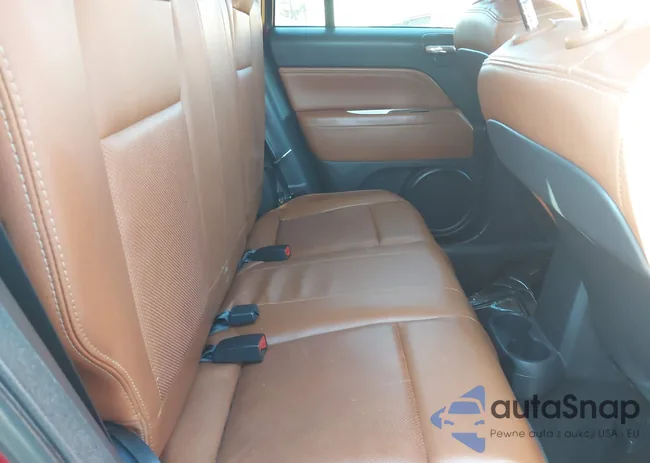 1C4NJCCB1ED536229: 40974891