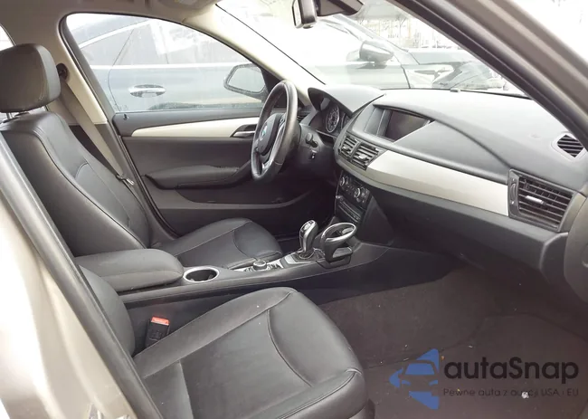 WBAVL1C55FVY41749: 40977221