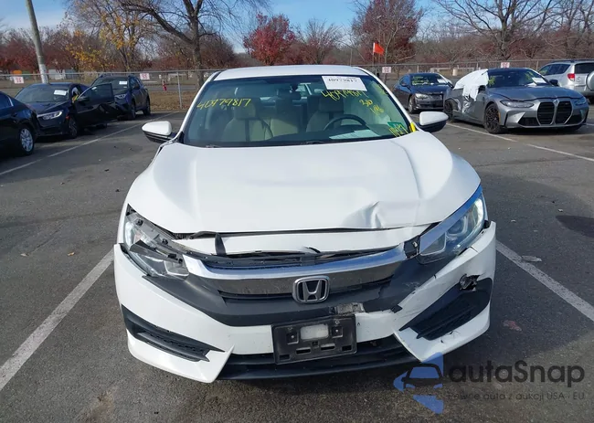 2HGFC2F51JH509609: 40979817