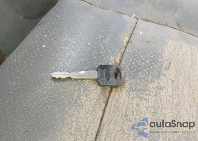 1FTDS3EL3DDB26190: 40983176