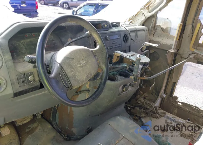 1FTDS3EL3DDB26190: 40983176