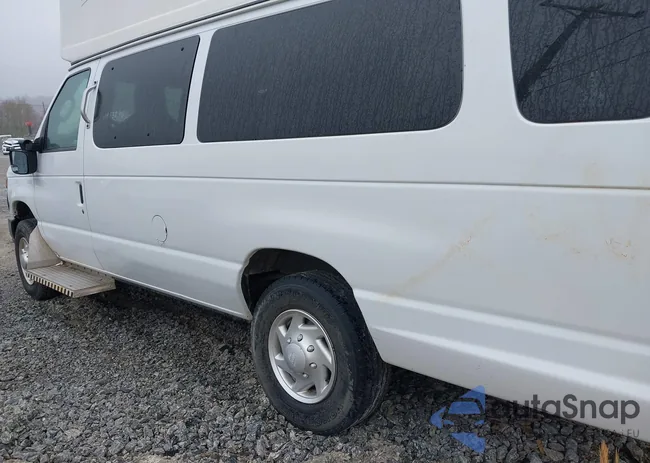 1FTDS3EL3DDB26190: 40983176