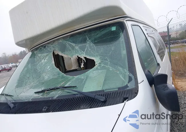 1FTDS3EL3DDB26190: 40983176