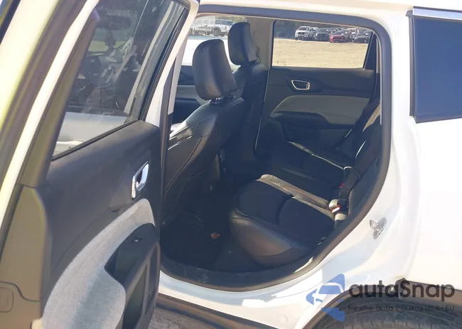 3C4NJDFB6NT130538: 40986974