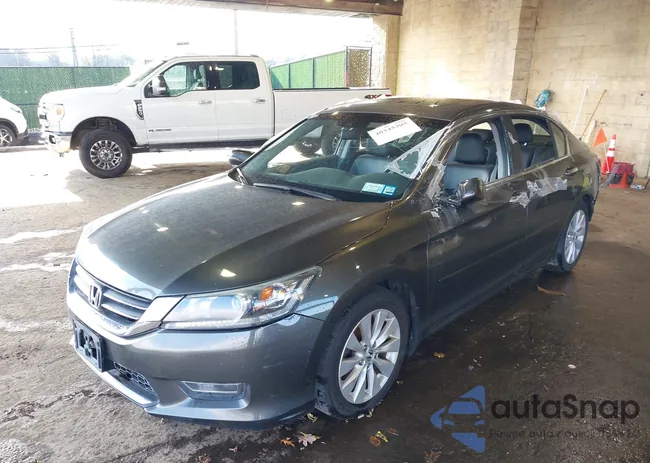 1HGCR2F86DA083267: 40987567