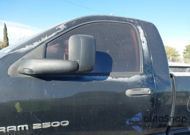 3D7KU26D44G205329: 40992667