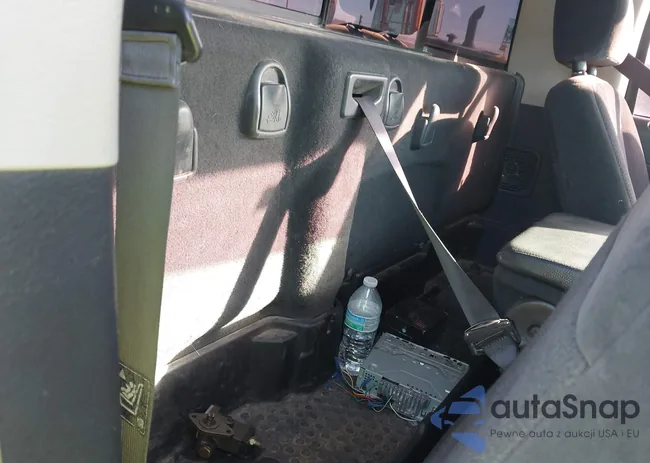 3D7KU26D44G205329: 40992667