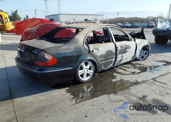 WDBUF83J55X183086: 40992809