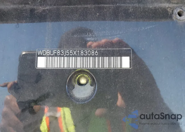 WDBUF83J55X183086: 40992809