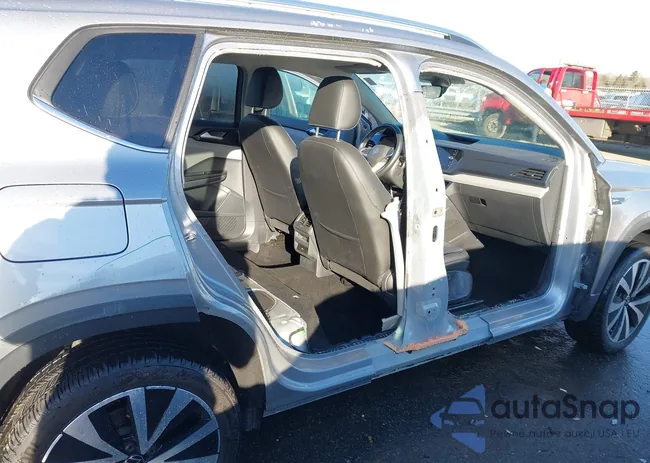 3VVEX7B2XPM321674: 40992508