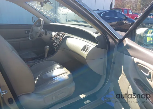 4T1BF28B7YU032629: 40995633