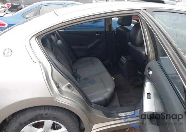 1N4AL21E38C131490: 40998006