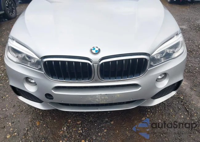 5UXKR0C52J0Y01115: 40997173