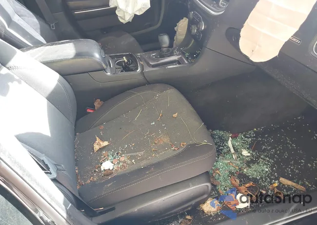 2C3CDXFG4FH765977: 40998216