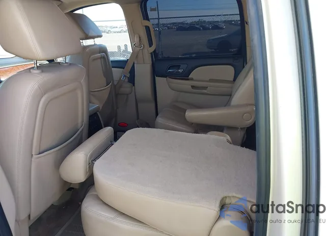 1GNFC16078R216781: 40999632