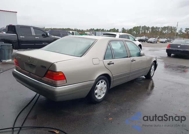 WDBGA57E0SA258864: 41000890