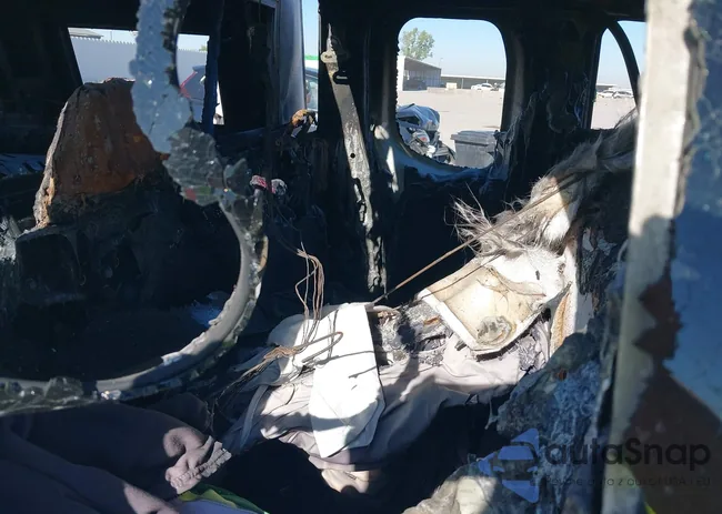 1N6AD0CU9JN726920: 41004631