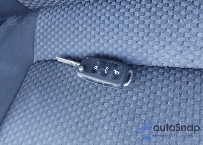 1VWAP7A30EC008863: 41004815