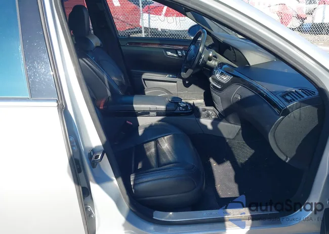 WDDNG77X38A176498: 41005324