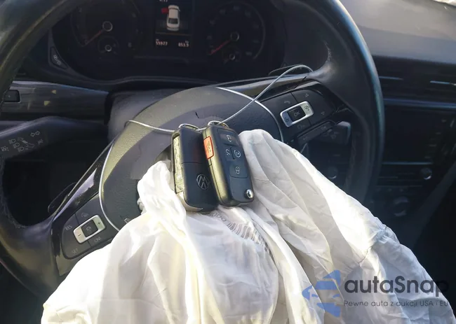 1VWMA7A37MC011370: 41008755