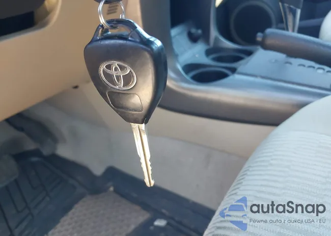 2T3BF4DV5BW158997: 41008141