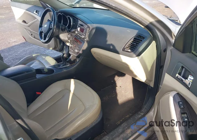 KNAGN4A62B5092841: 41009953