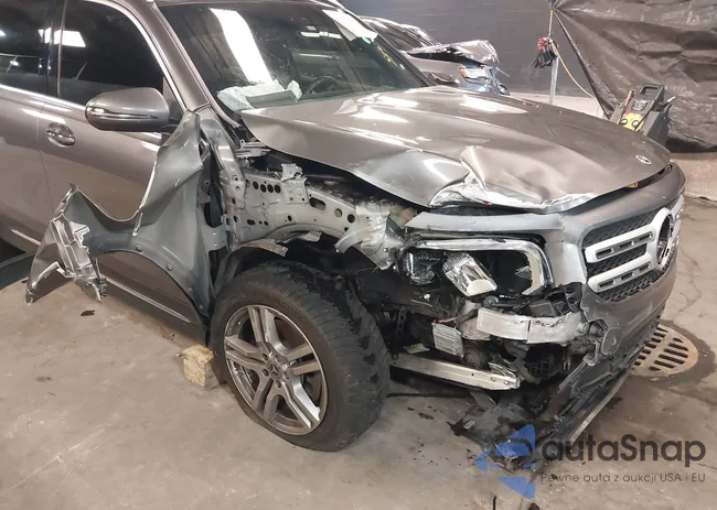 W1N4M4HB9MW101276: 41010447