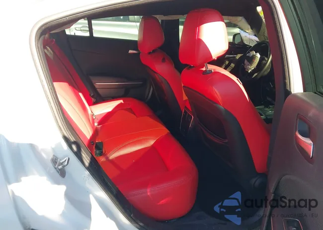 2C3CDXBG4FH826718: 41011530