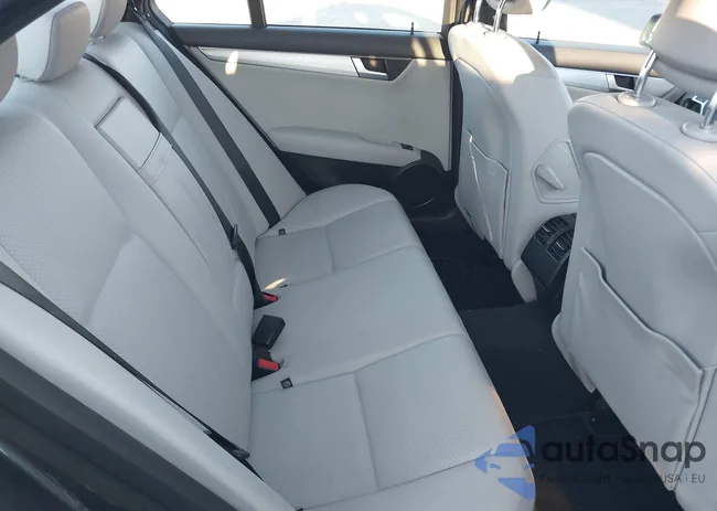 WDDGF4HB4DA750002: 41011646