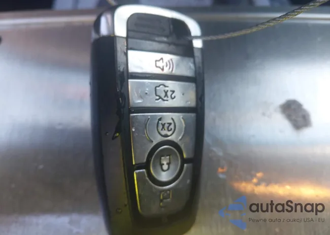 1FA6P8TH1G5290015: 41011870