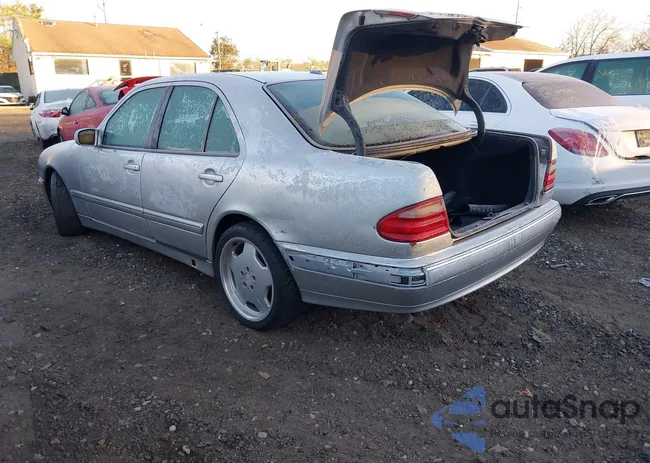 WDBJF83J2YX037929: 41014961