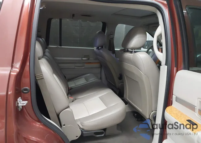 1A8HX58277F526725: 41019936