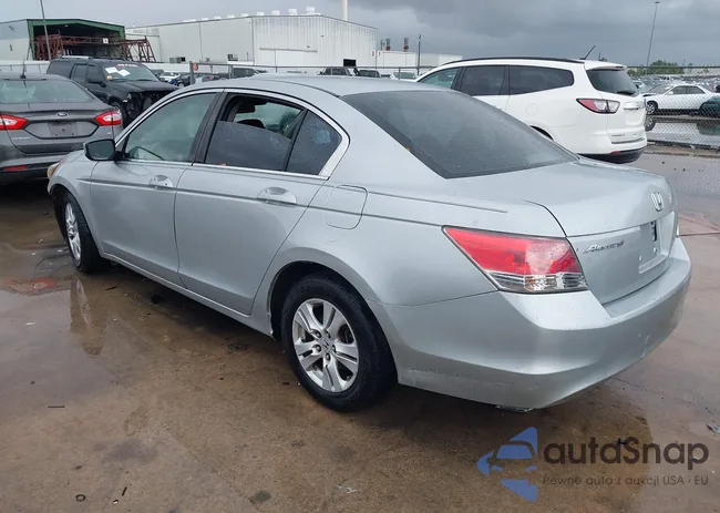 1HGCP26499A088375: 41022716