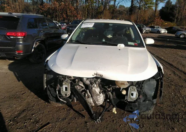 3C4NJDBB5KT630269: 41023665