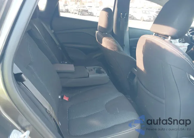 1C3CDFBB0FD211515: 41023702