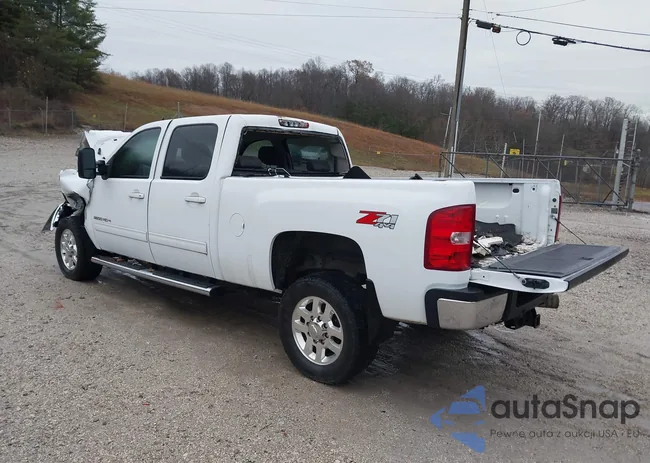 1GC1KYC86CF102368: 41024768