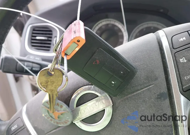 YV1622FS4C2128219: 41025569