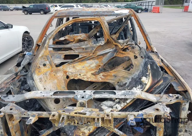 1GNSCCKC8HR322828: 41025307