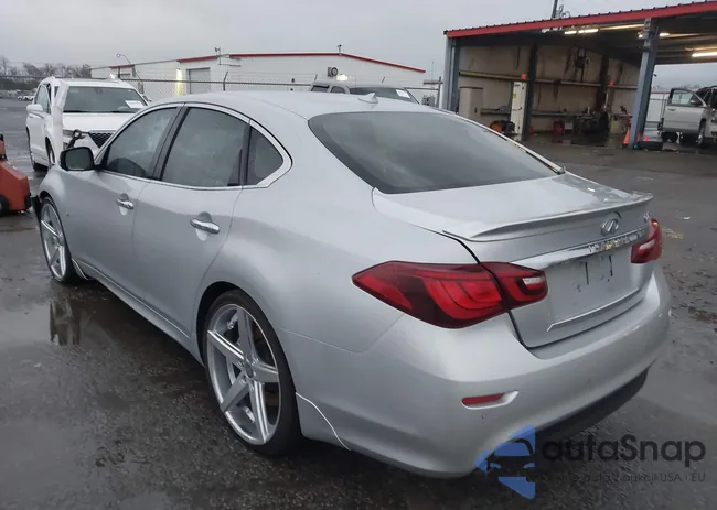 JN1BY1AP1KM500055: 41029751